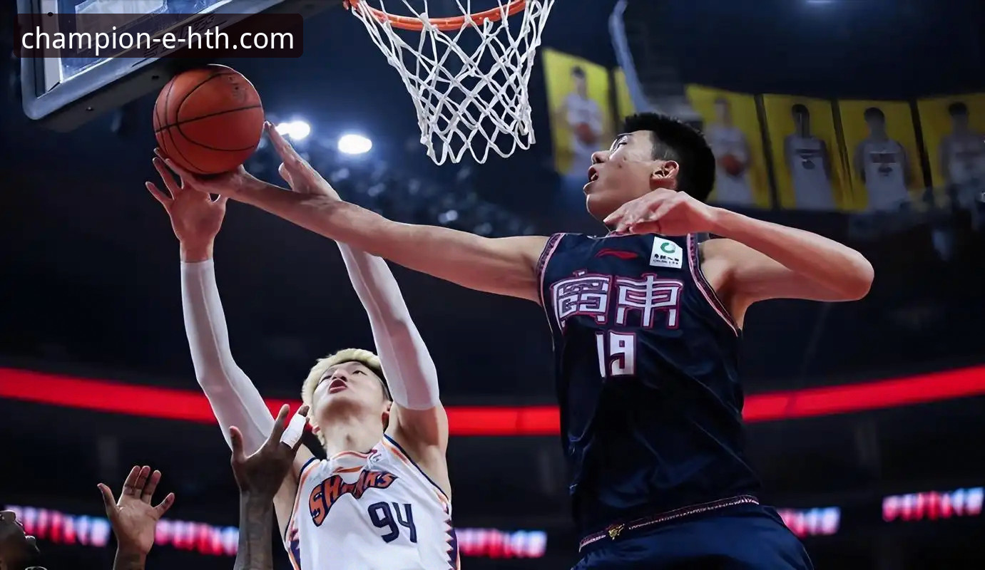 上海男篮十二连胜巩固榜首：一场团队篮球的胜利深度评测